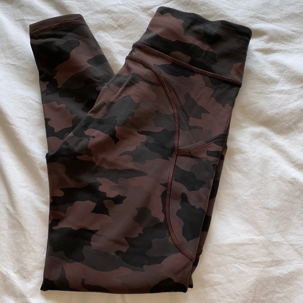 LULULEMON invigorate tight 25”